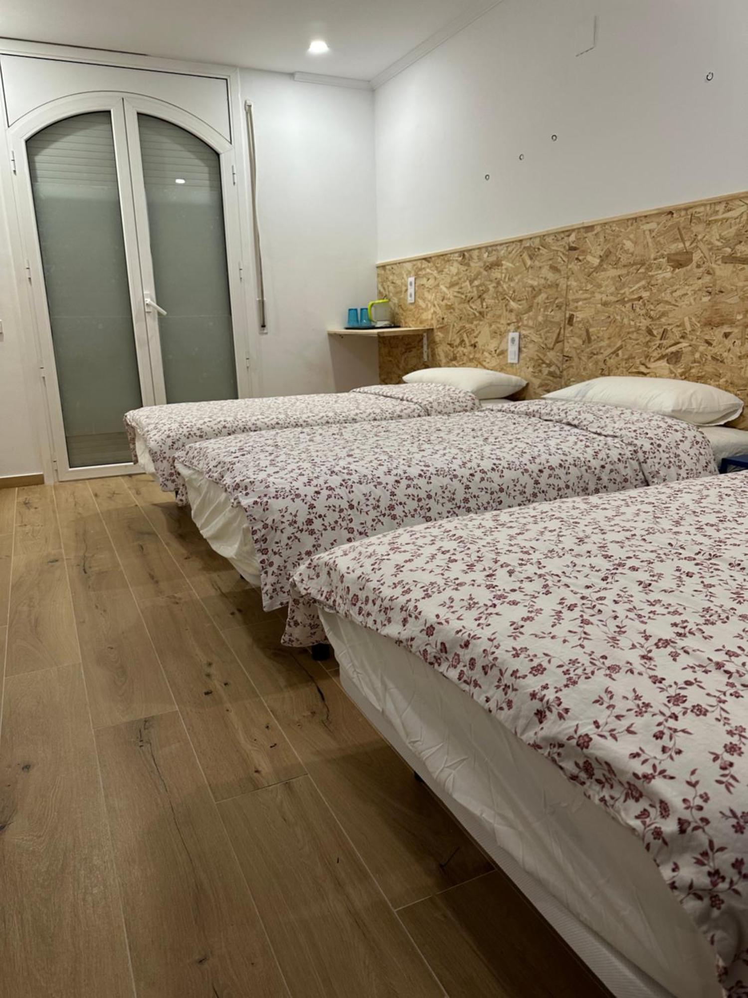 מלון הוספיטלט דה יוברגאט Fudodo舒适3 Beds מראה חיצוני תמונה